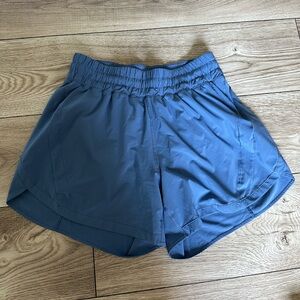 Lululemon track that shorts